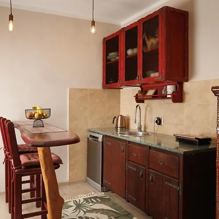 Appartement Old Town Nona - Balcony, Garden And Free Parking *